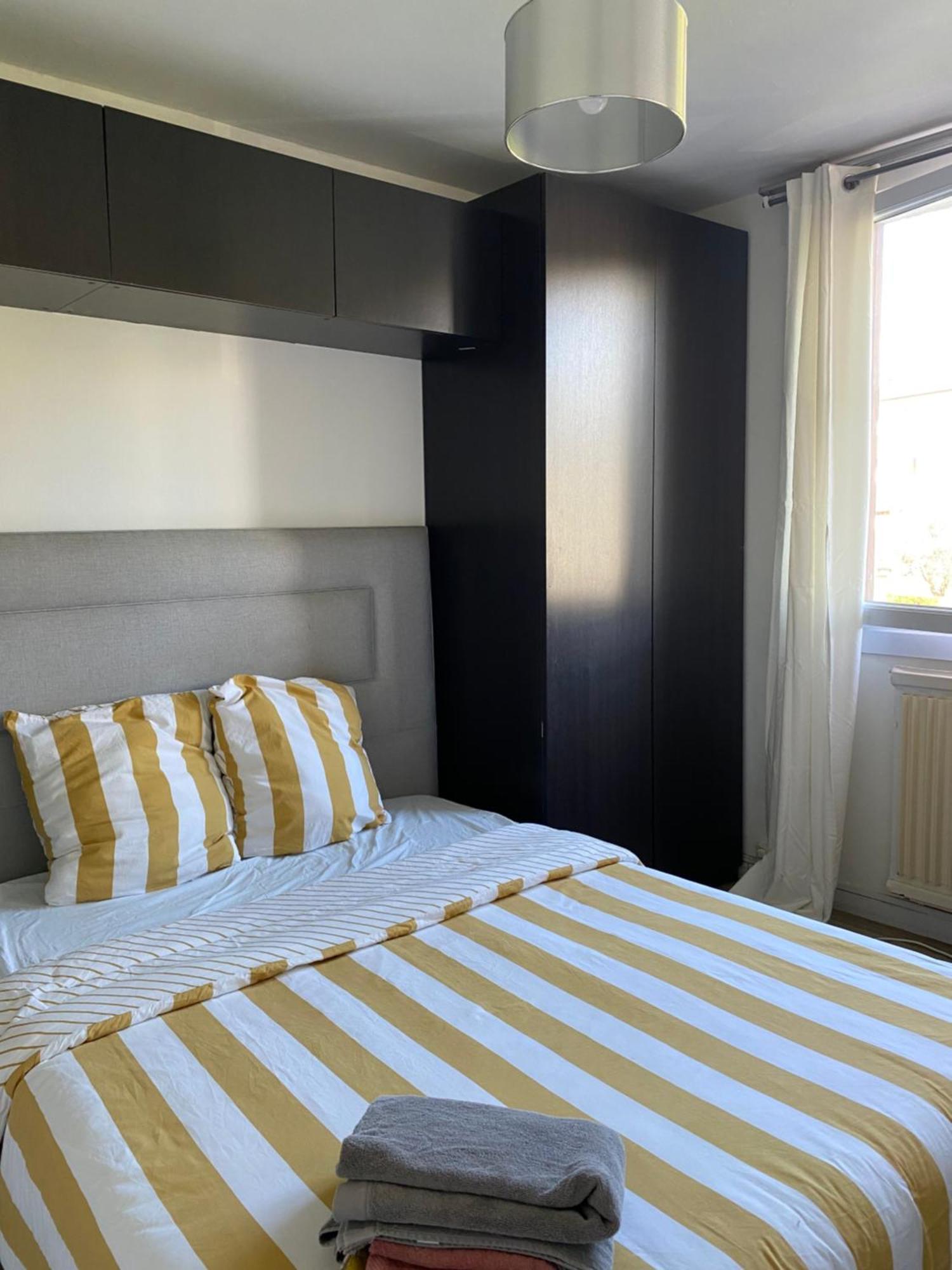 Bel Appartement Spacieux ,Convivial De 3 Chambres Avec Parking Prive Secure كان المظهر الخارجي الصورة